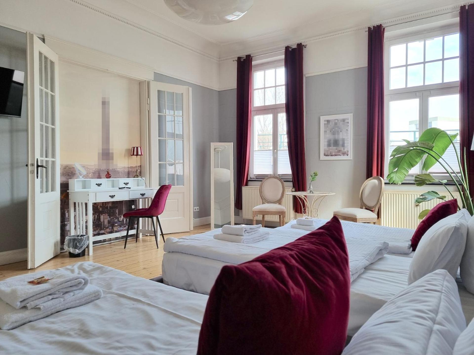 Charysma - Jugendstil Trifft Moderne, Schlafzimmer Mit Smart-Tv, Tischfussball, Darts, Parkplatz Hamelín Exterior foto