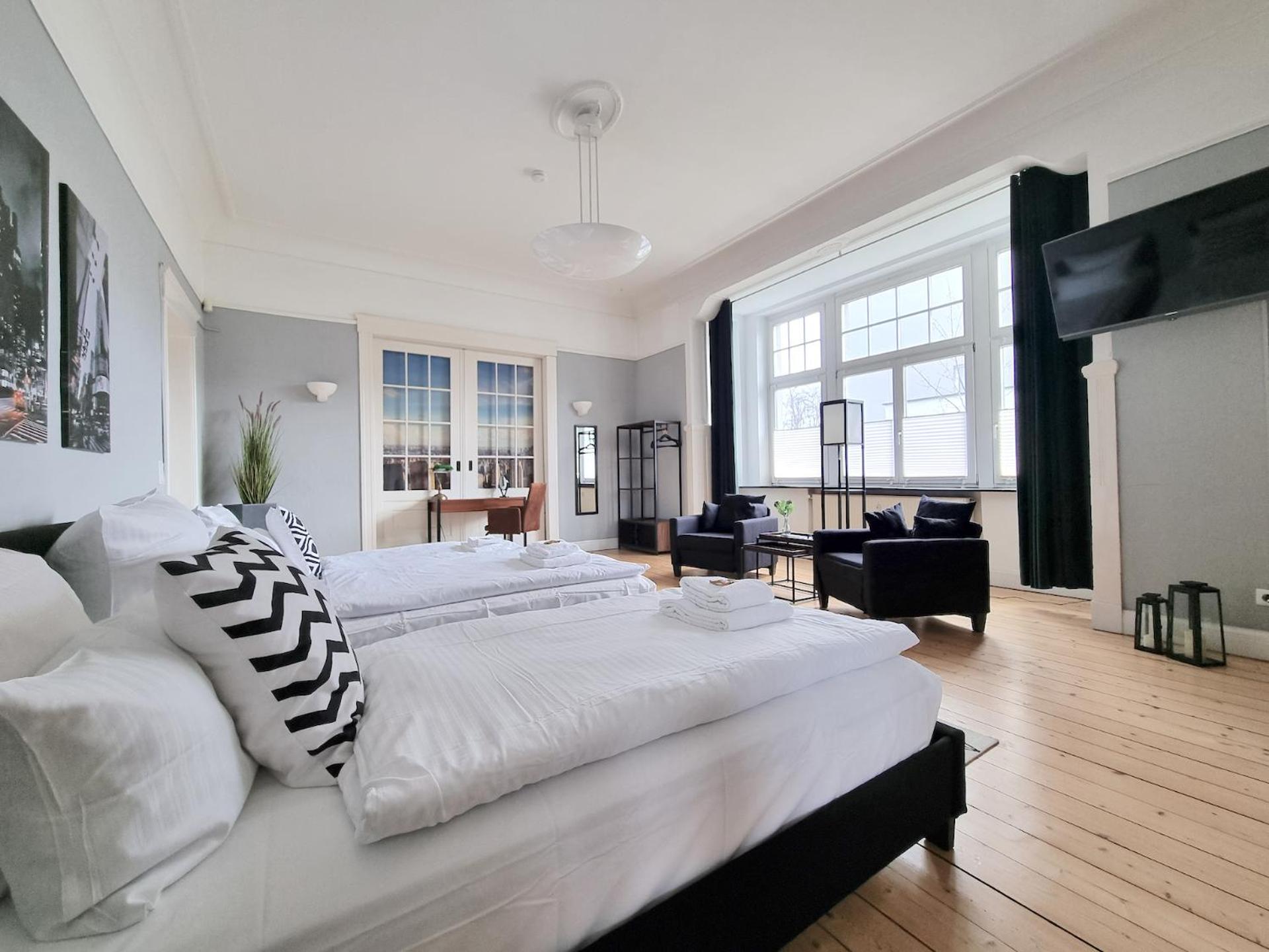 Charysma - Jugendstil Trifft Moderne, Schlafzimmer Mit Smart-Tv, Tischfussball, Darts, Parkplatz Hamelín Exterior foto